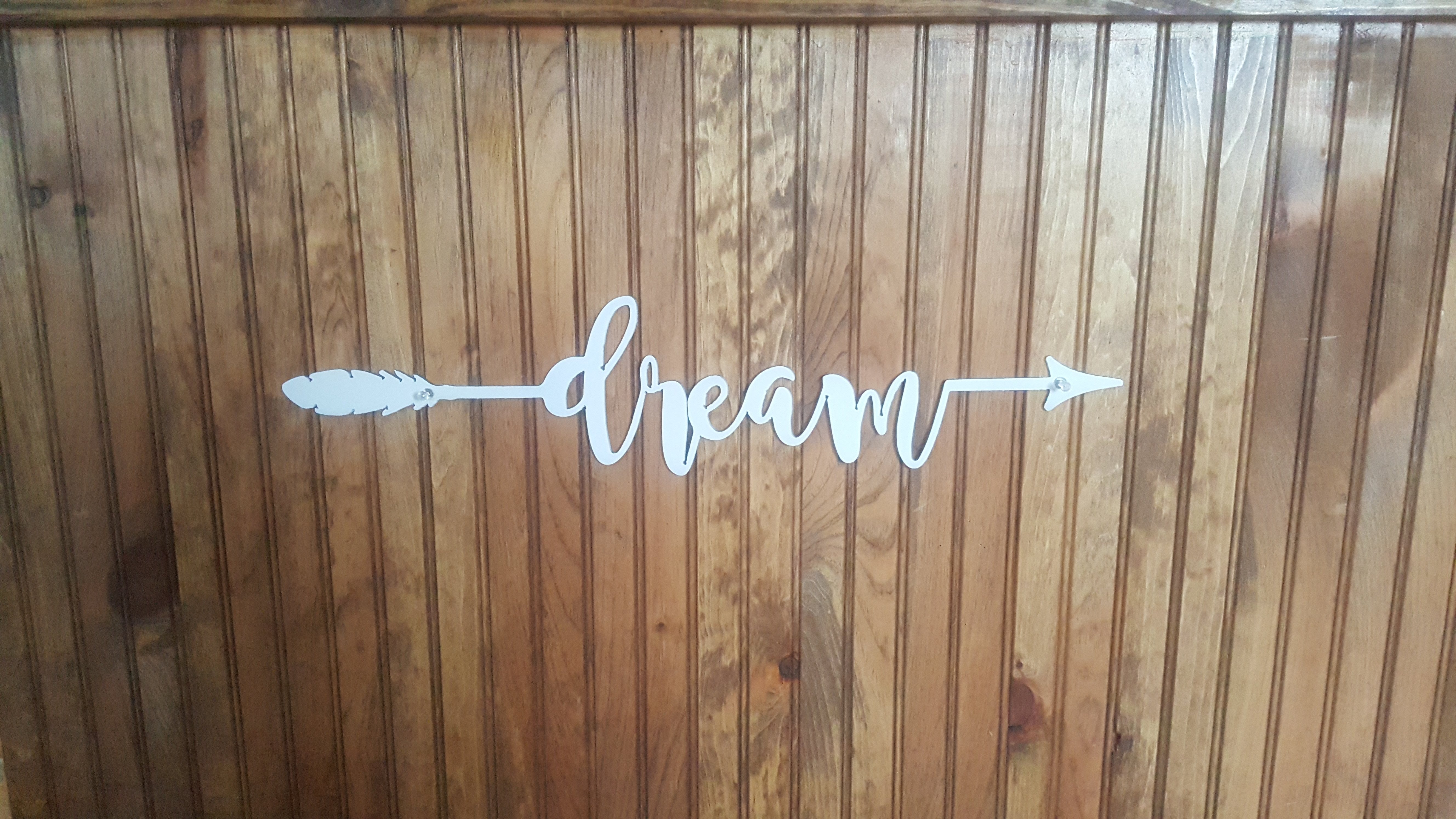 Arrow Text Dream, Hope, Love, Believe - Hersey Customs Inc.